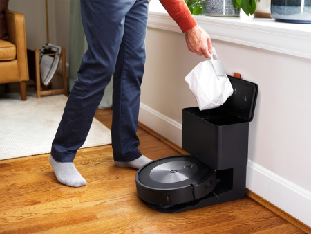 Робот-пылесос iRobot Roomba j7+ PLUS